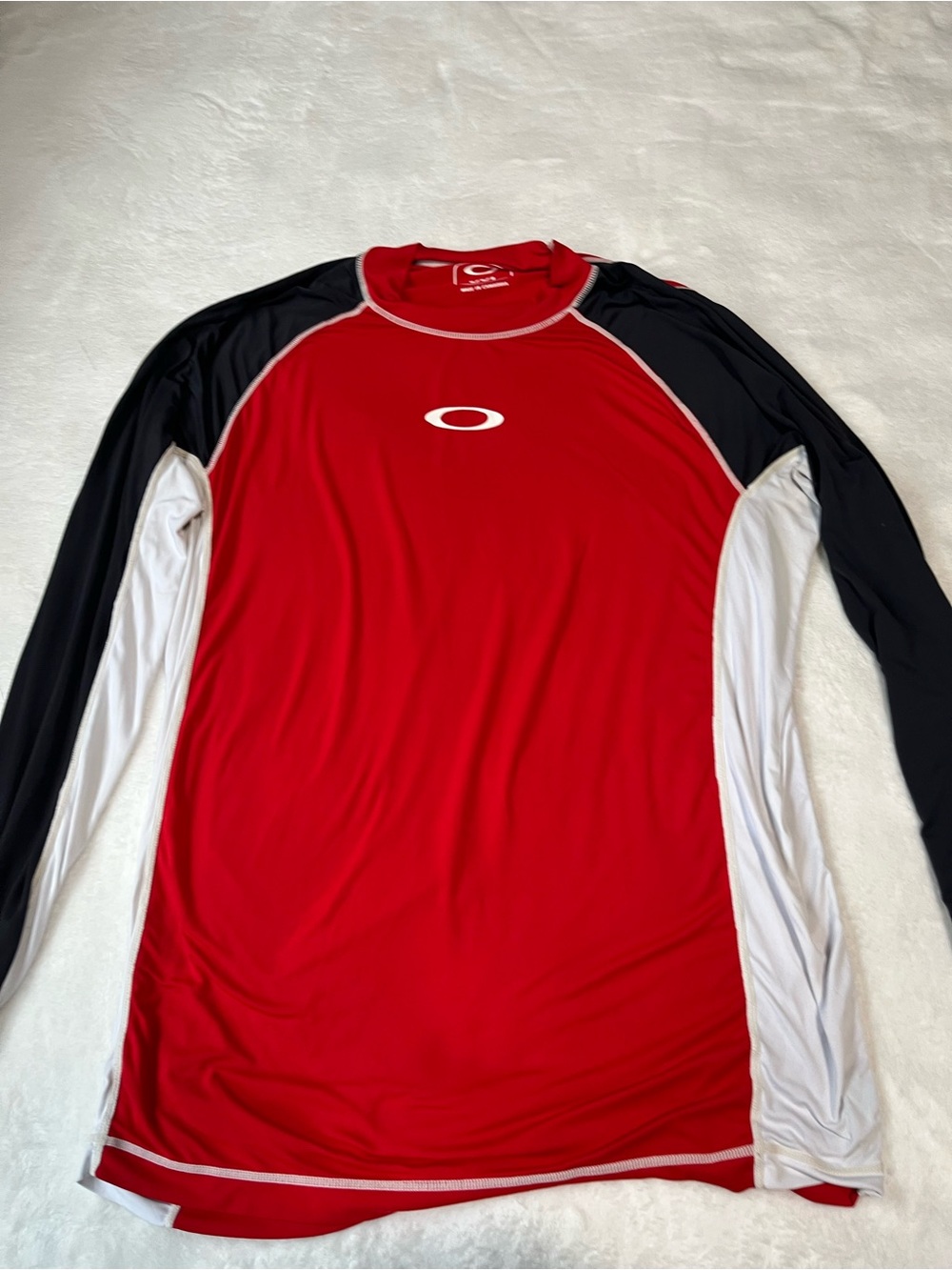 Oakley Red Black White Long-Sleeve Men’s Rash Guard